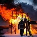 Rusia menghujani ibu kota Ukraina, Kyiv, dengan serangan rudal dan drone besar-besaran pada Minggu (24/5/2026) pagi. (via REUTERS/STATE EMERGENCY SERVICE OF UKRAI)