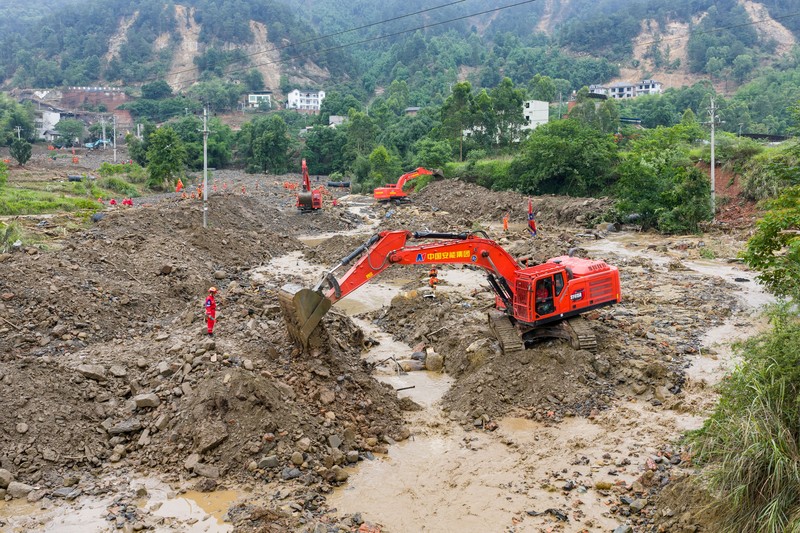 Pemandangan desa Anxi dari udara setelah banjir bandang dan tanah longsor yang dipicu oleh curah hujan ekstrem, di distrik Yongchuan, Chongqing, China, 24 Mei 2026. (cnsphoto via REUTERS)