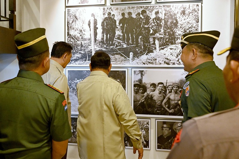 Presiden Republik Indonesia Prabowo Subianto meresmikan renovasi museum dan perpustakaan Sekolah Staf dan Komando Angkatan Darat di Kota Bandung, Senin (25/5/2026). (Dok. BPMI Sekretariat Presiden/Muchlis Jr)