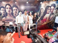 Telkomsel melalui MAXStream TV bersama iQIYI menghadirkan original series Indonesia The Other Sister. Series ini dijadwalkan tayang mulai 29 Mei 2026 dan membawa kisah misteri yang membumi, dengan konflik keluarga, identitas, serta dinamika relasi ya