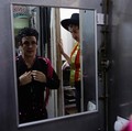 Ilustrasi gay. (REUTERS/Michele Spatari)