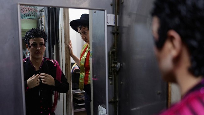 51 Pria Ditangkap dalam Penggerebekan Diduga Pesta Gay dan Narkoba