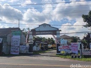 Spanduk Protes Penuhi Kalurahan di Turi Sleman Buntut Pamong Diduga Korupsi