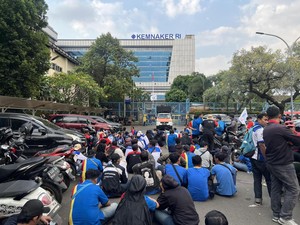 Buruh Indomaret Lanjut Demo di Kemnaker, Tunggu Mediasi soal Upah Lembur