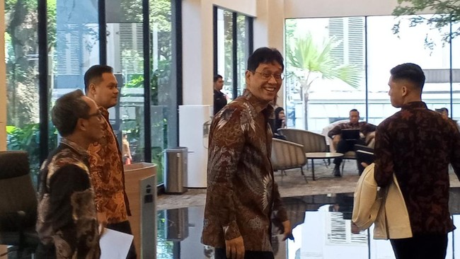 Purbaya, Menaker, dan Wamen ESDM Merapat ke Kantor Airlangga, Ada Apa?