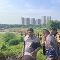 Menteri Perumahan dan Kawasan Permukiman (PKP) Maruarar Sirait kembali melakukan kunjungan proyek pembangunan rumah susun (rusun) di kawasan Meikarta, Kabupaten Bekasi Jawa Barat. (CNBC Indonesia/Chandra Dwi Pranata)