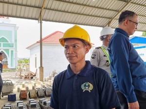 Senangnya Napi Lapas Tangerang Bikin Paving Block Dapat Cuan Tiap Bulan