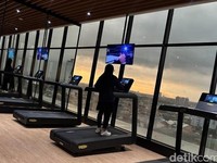 Foto: Fasilitas gym di The Trans Luxury Hotel Surabaya. (Dokumentasi detikcom/Aprilia Devi)