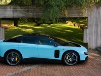 Ferrari meluncurkan kendaraan listrik Ferrari Luce dalam suasana simbolis Vela di Calatrava, Città dello Sport di Roma pada Mei 2026. (Dok. Ferrari S.p.a.)