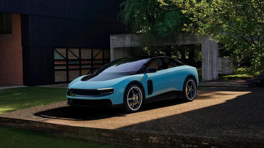 Ferrari meluncurkan mobil listrik pertamanya
