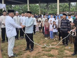 Polda Babel Salurkan Puluhan Hewan Kurban untuk Masjid dan Komunitas