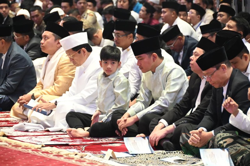 Wakil Presiden GIbran Rakbuming Raka pelaksanaan Salat Iduladha 1447 H/2026 M di Masjid Istiqlal, Jakarta, Rabu (27/05/2026). (Dok. Setwapres)