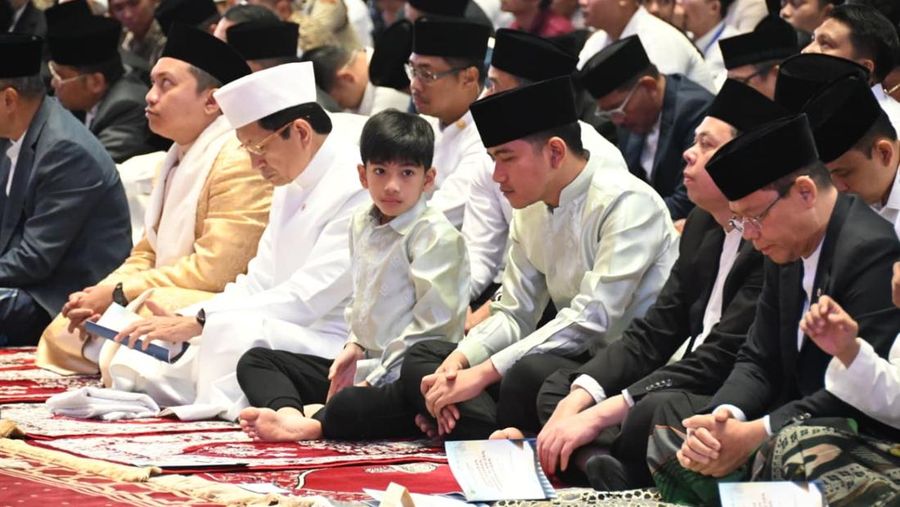 Wakil Presiden GIbran Rakbuming Raka pelaksanaan Salat Iduladha 1447 H/2026 M di Masjid Istiqlal, Jakarta, Rabu (27/05/2026). (Dok. Setwapres)