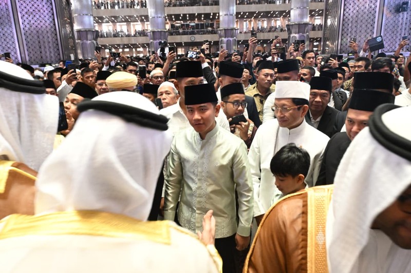 Wakil Presiden GIbran Rakbuming Raka pelaksanaan Salat Iduladha 1447 H/2026 M di Masjid Istiqlal, Jakarta, Rabu (27/05/2026). (Dok. Setwapres)