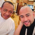 Artis sekaligus Utusan Khusus Presiden Bidang Generasi Muda dan Pekerja Seni (UKP Muda Seni), Raffi Ahmad bersama Menteri ESDM Bahlil Lahadalia. (Instagram/raffinagita1717)