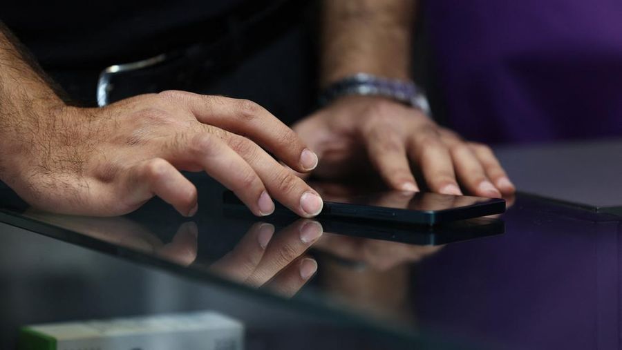 IRAN-CRISIS/INTERNET