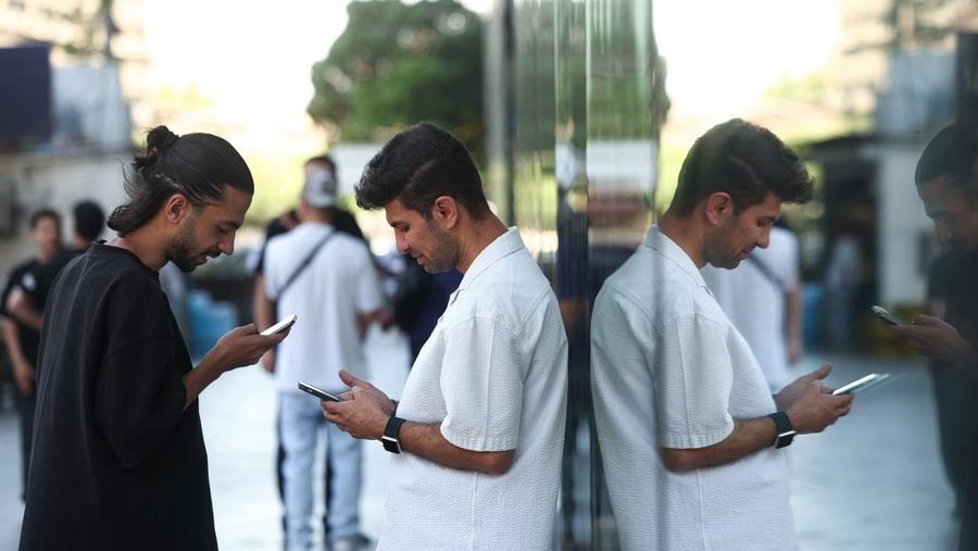 IRAN-CRISIS/INTERNET