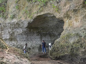 Surga di Ujung Utara RI! Pulau Kabaruan Punya Pantai Cantik hingga Gua Prasejarah