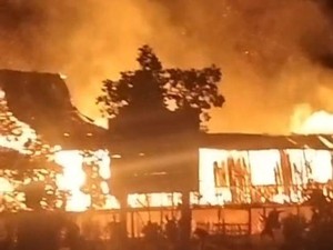 Gereja Katolik di Mimika Terbakar, Api Diduga dari Lilin yang Lupa Dipadamkan