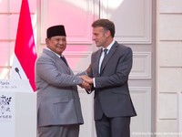 Foto: Presiden Republik Indonesia Prabowo Subianto mengadakan pertemuan dengan Presiden Republik Prancis Emmanuel Macron di Istana Élysée, Paris, Prancis, Kamis (28/5/2026) malam WIB. (Tangkapan Layar YouTube Sekretariat Presiden)