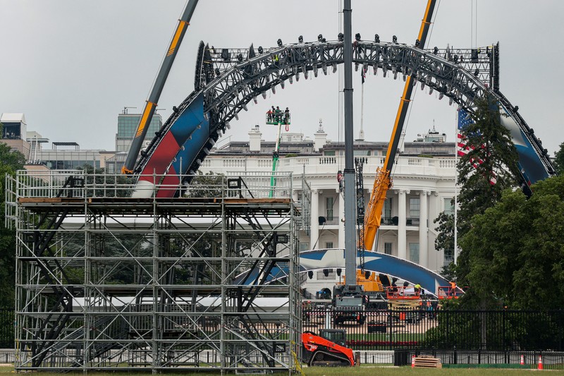 Construction is underway on a temporary arena that will host the UFC Freedom 250 fight card in June on the South Lawn of the White House in Washington, D.C., U.S., May 27, 2026. REUTERS/Kylie Cooper