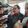 Direktur Jenderal Ekosistem Digital Kementerian Komdigi, Edwin Hidayat Abdullah dalam konferensi pers, Jumat (29/5/2026). (CNBC Indonesia/Novina)