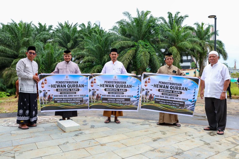 Otorita IKN untuk pertama kalinya menyelenggarakan Salat Iduladha 1447 Hijriah/2026 Masehi di Masjid Negara IKN dan dilanjutkan penyerahan hewan kurban pada Rabu (27/5/2026). (Humas Otorita Ibu Kota Nusantara )