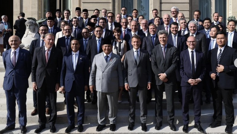 Presiden menghadiri Forum CEO Indonesia–Prancis bersama Presiden Prancis Emmanuel Macron. (Instagram/PresidenRepublikIndonesia)