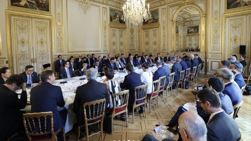 Presiden menghadiri Forum CEO Indonesia–Prancis bersama Presiden Prancis Emmanuel Macron. (Instagram/PresidenRepublikIndonesia)