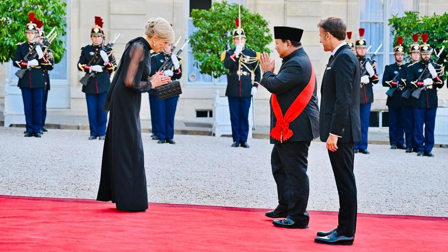 Presiden RI Prabowo Subianto Menghadiri Jamuan santap malam kenegaraan di Salle des Fêtes, Istana Élysée, Paris. (Biro Pers Sekretariat Presiden RI/Laily Rachev)