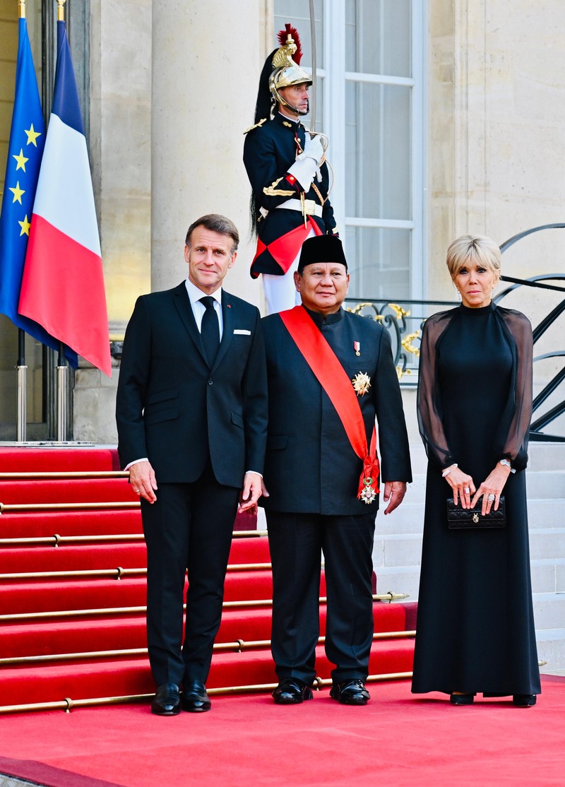 Presiden RI Prabowo Subianto Menghadiri Jamuan santap malam kenegaraan di Salle des F&ecirc;tes, Istana &Eacute;lys&eacute;e, Paris. (Biro Pers Sekretariat Presiden RI/Laily Rachev)