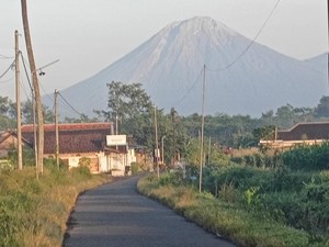 Jangan Coba-coba! 3 Pendaki Ilegal Gunung Semeru Di-Blacklist 5 Tahun
