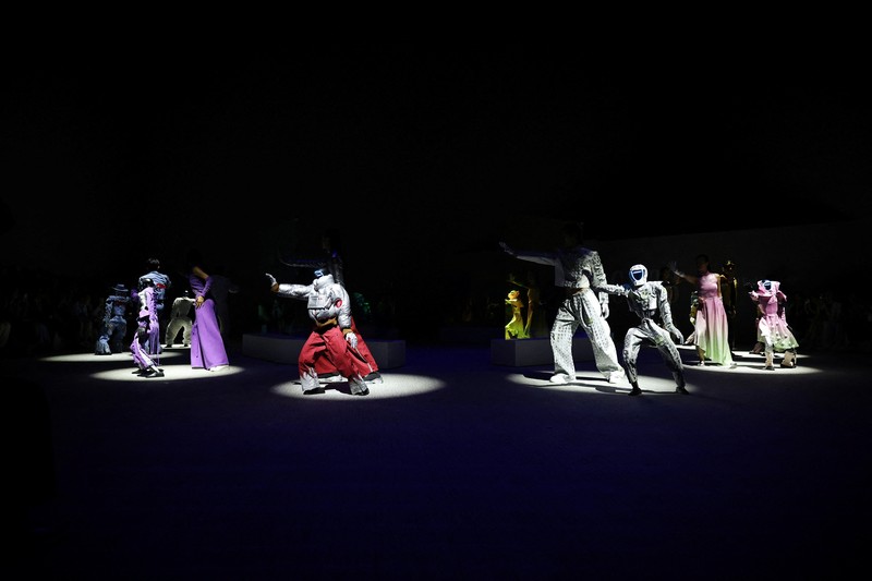 Humanoid robots present creations during Galaxy Corporation's Mach33: Physical AI Fashion Show in Seoul, South Korea, May 28, 2026.   REUTERS/Kim Hong-Ji