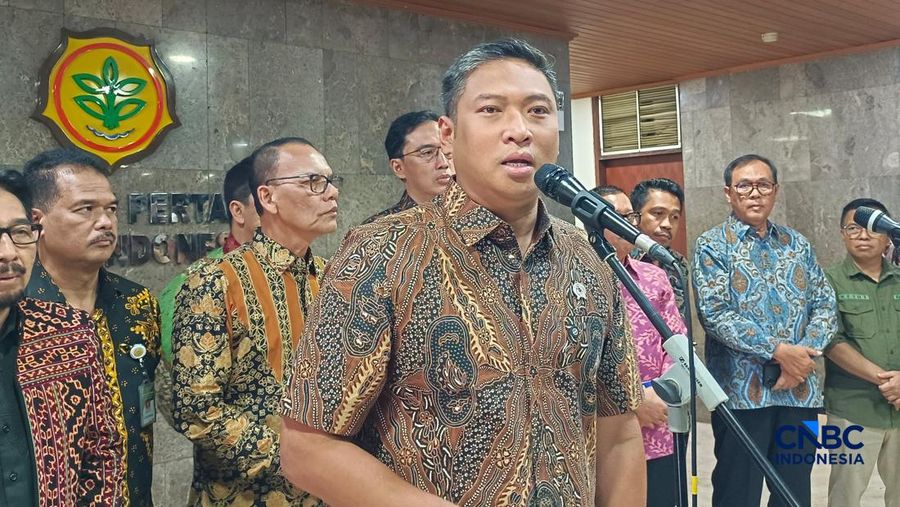 Wakil Menteri Pertanian (Wamentan) Sudaryono saat konferensi pers di kantornya, Jakarta, Jumat (29/5/2026). (CNBC Indonesia/Martyasari Rizky)