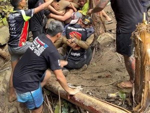 Haru Evakuasi 4 Penambang yang Terjebak 10 Hari dalam Gua di Laos