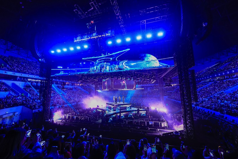 Konser F✦FOREVER sukses menghibur penggemar saat digelar di hari kedua, Jumat (29/5/2026) malam. (Dok. Color Asia Live)