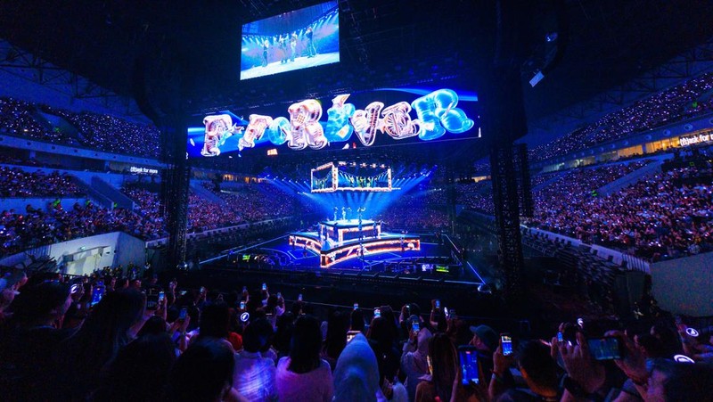 Konser F✦FOREVER sukses menghibur penggemar saat digelar di hari kedua, Jumat (29/5/2026) malam. (Dok. Color Asia Live)
