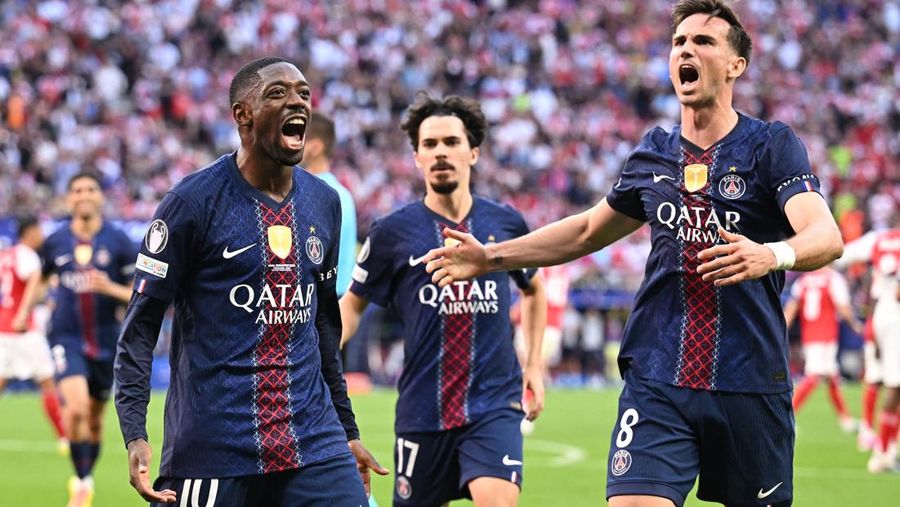 Ousmane Dembele melakuka selebrasi usai mencetak gol pada laga Final UEFA Champions League antara Paris St Germain melawan Arsenal pada di Puskas Arena, Budapest, Hungaria, Sabtu (30/5/2026).(REUTERS/Angelika Warmuth)