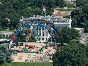 Bukan Sementara, Trump Mau Arena UFC di Depan Gedung Putih Jadi Permanen