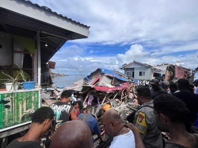 Bom diduga sisa peninggalan Perang Dunia II meledak di Biak Numfor. (Dok. Istimewa via Detikcom)