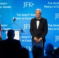 Jerome Powell, Ketua Federal Reserve AS ke-16, setelah menerima Penghargaan John F. Kennedy Profile in Courage 2026 pada 31 Mei 2026 di Boston, Massachusetts. Powell digantikan oleh Kevin Warsh sebagai Ketua Federal Reserve pada 22 Mei. (Photo by Sco
