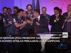 Juarai Liga Champions, PSG Rayakan Kemenangan bersama Presiden Macron