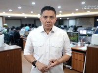 Sekretaris Kabinet, Teddy Indra Wijaya menyampaikan keterangan dengan kunjungan kenegaraan yang dilakukan Presiden Prabowo Subianto di Instagram Sekretariat Kabinet. (Tangkapan Layar Instagram/sekretariat.kabinet)