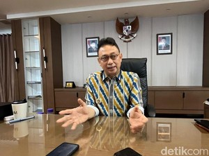 Wali Kota Pontianak Larang Warga Merokok di Dalam Warkop dan Kafe