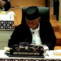 Menteri PU Dody Hanggodo memberikan paparan terkait realisasi anggaran 2026 dalam raker bersama Komisi V DPR RI, Selasa (2/6/2026). (Dok. Tangkapan Layar TVR Parlemen)