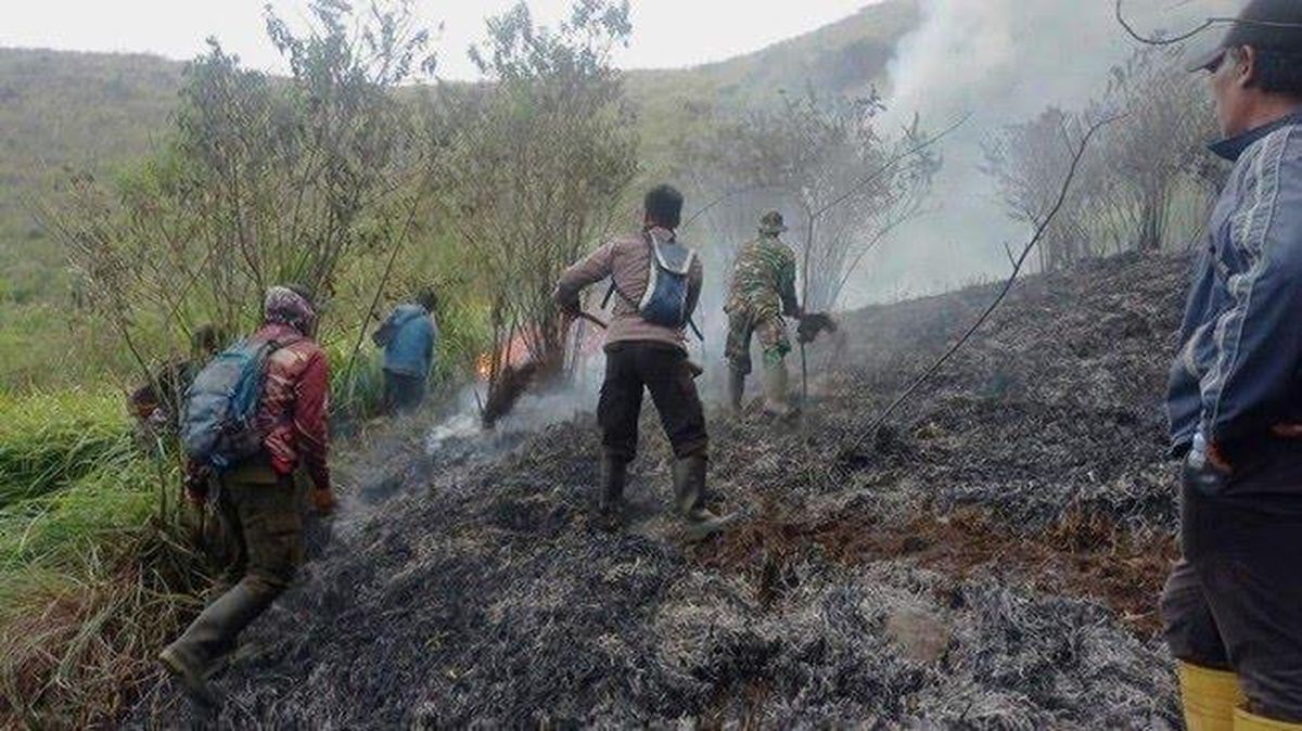 59 Personel Dikerahkan di Hari Ketiga Karhutla Gunung Arjuno-Welirang