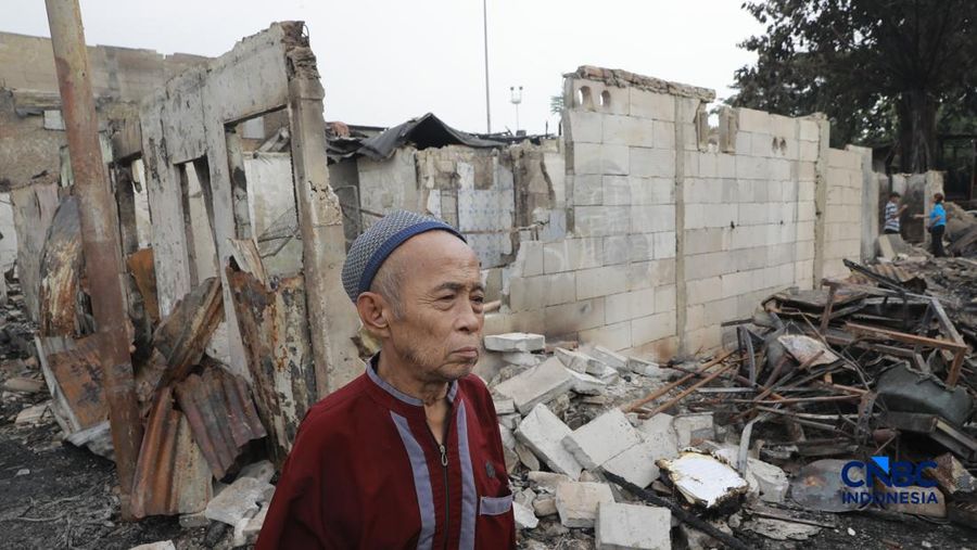 Suasana pemukiman yang hangus terbakar di dekat Pasar Jiung, Kemayoran, Jakarta Pusat, telah berhasil dipadamkan, Selasa (2/6/2026).