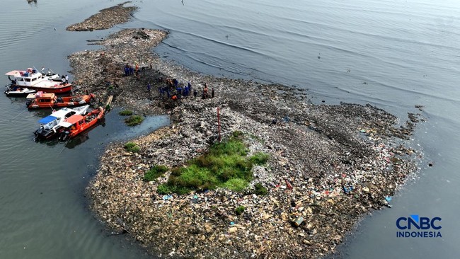 Jakarta Harus Berhenti 'Mendayung' untuk Urusan Sampah