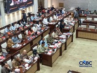 Komisi XI DPR RI Rapat Kerja dengan Pemerintah di Gedung DPR RI, Jakarta, Rabu (3/6/2026). (CNBC Indonesia/Robertus Andrianto Serin)