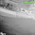 Militer AS menembakkan rudal Hellfire ke sebuah kapal tanker yang menuju Iran pada hari Selasa (2 Juni) sebagai bagian dari blokade yang diberlakukan oleh Presiden Donald Trump. (Tangkapan Layar Video Reutes/CENTCOM)